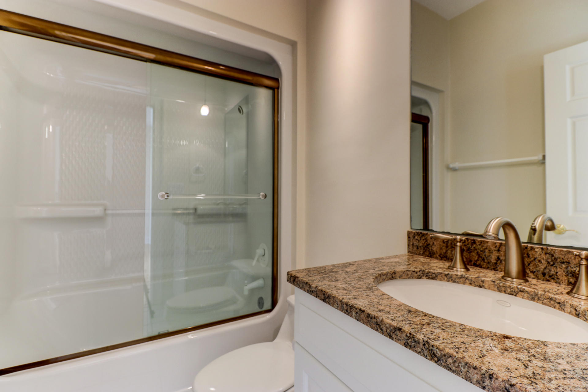 4975 Fox Ridge Road Southwest Roanoke, VA 24018 - Photo 58 of 104 Open Bedroom full bath
