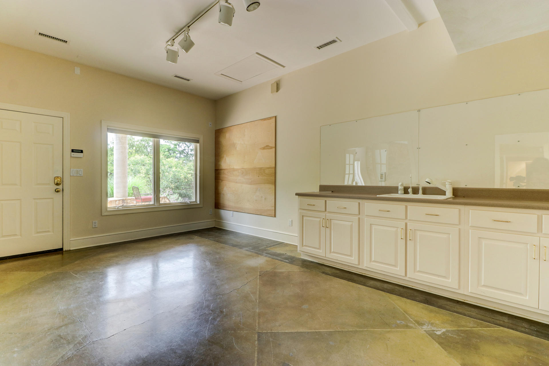 4975 Fox Ridge Road Southwest Roanoke, VA 24018 - Photo 88 of 104 Lower Level Kitchenette
