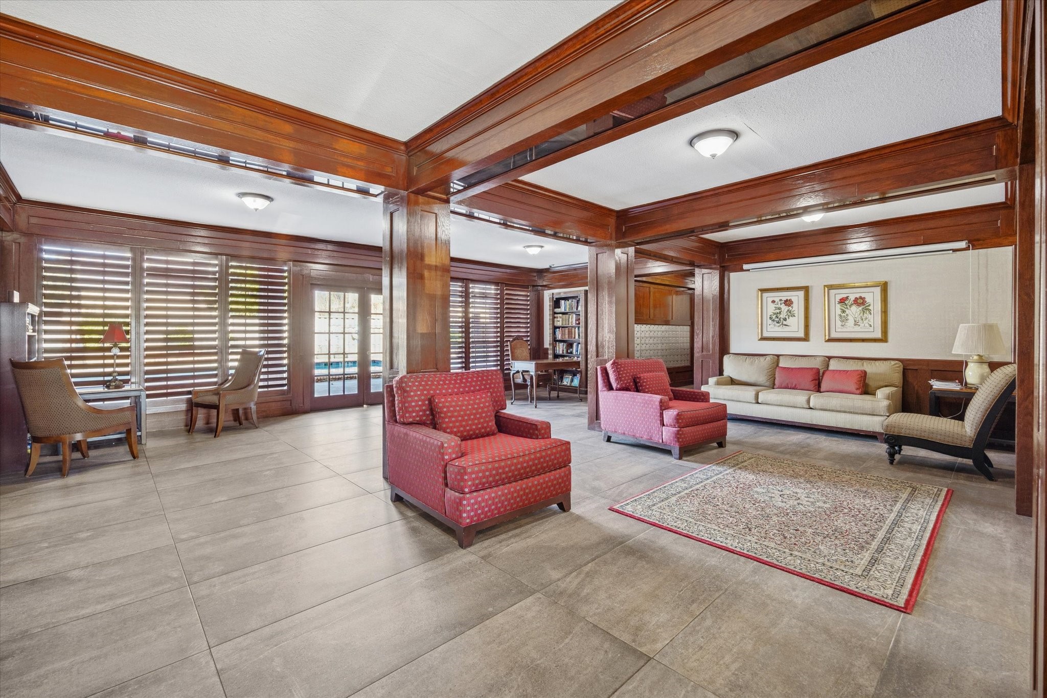 2400 North Braeswood Boulevard, Unit 301 Houston, TX 77030 - Photo 16 of 21 a living room with furniture and a large window