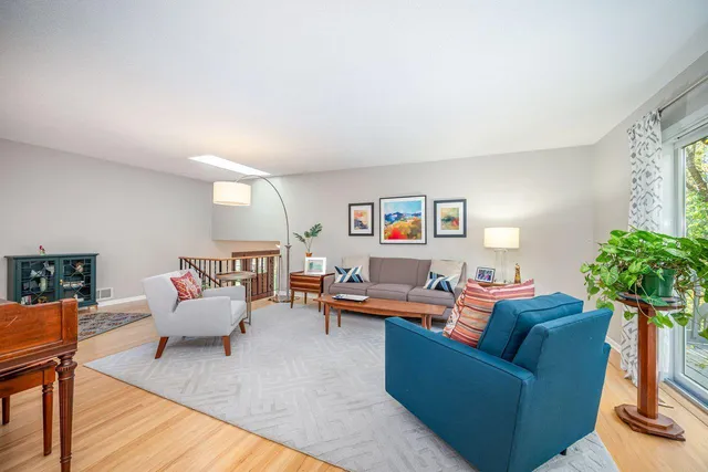 $439,900 | 12812 Welcome Lane, Burnsville, MN 55337