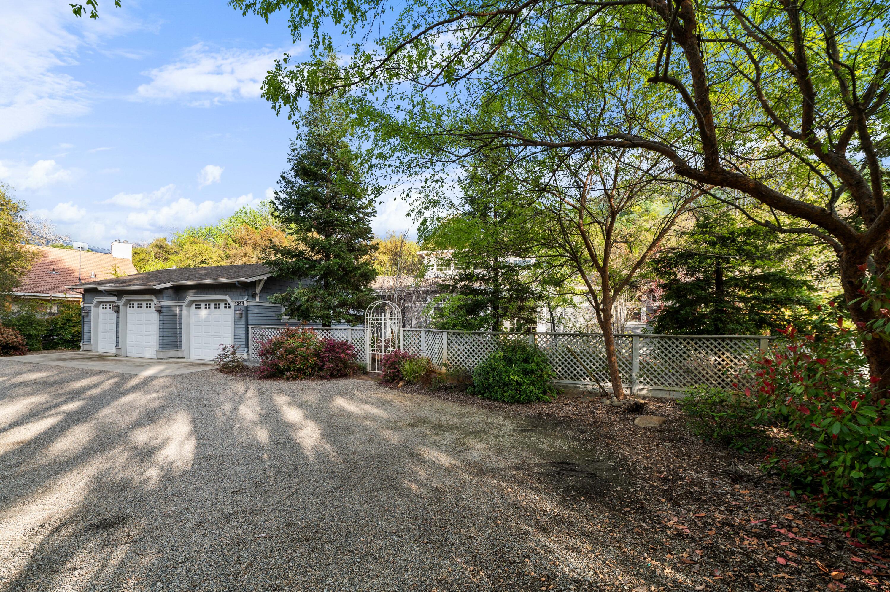 42440 Kaweah River Drive Three Rivers, CA 93271 - Photo 6 of 135 Z62_5729