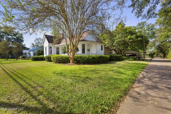 $275,000 | 3267 South Liberty Street, Canton, MS 39046