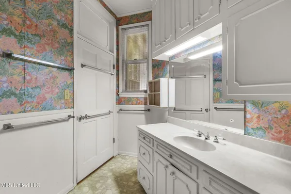 $275,000 | 3267 South Liberty Street, Canton, MS 39046