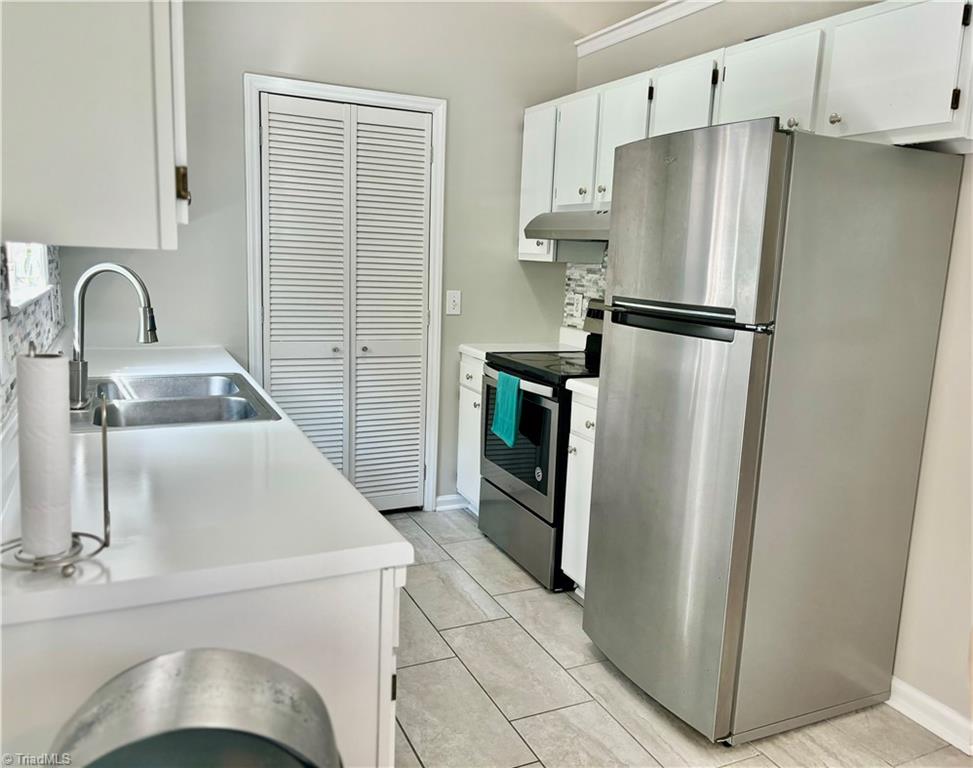 2711 Westgate Drive High Point, NC 27265 - Photo 7 of 23