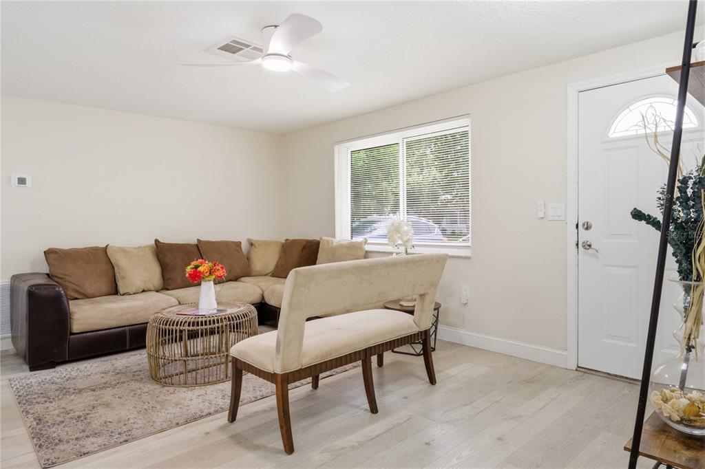 6338 Aberdeen Avenue New Port Richey, FL 34653 - Photo 2 of 34