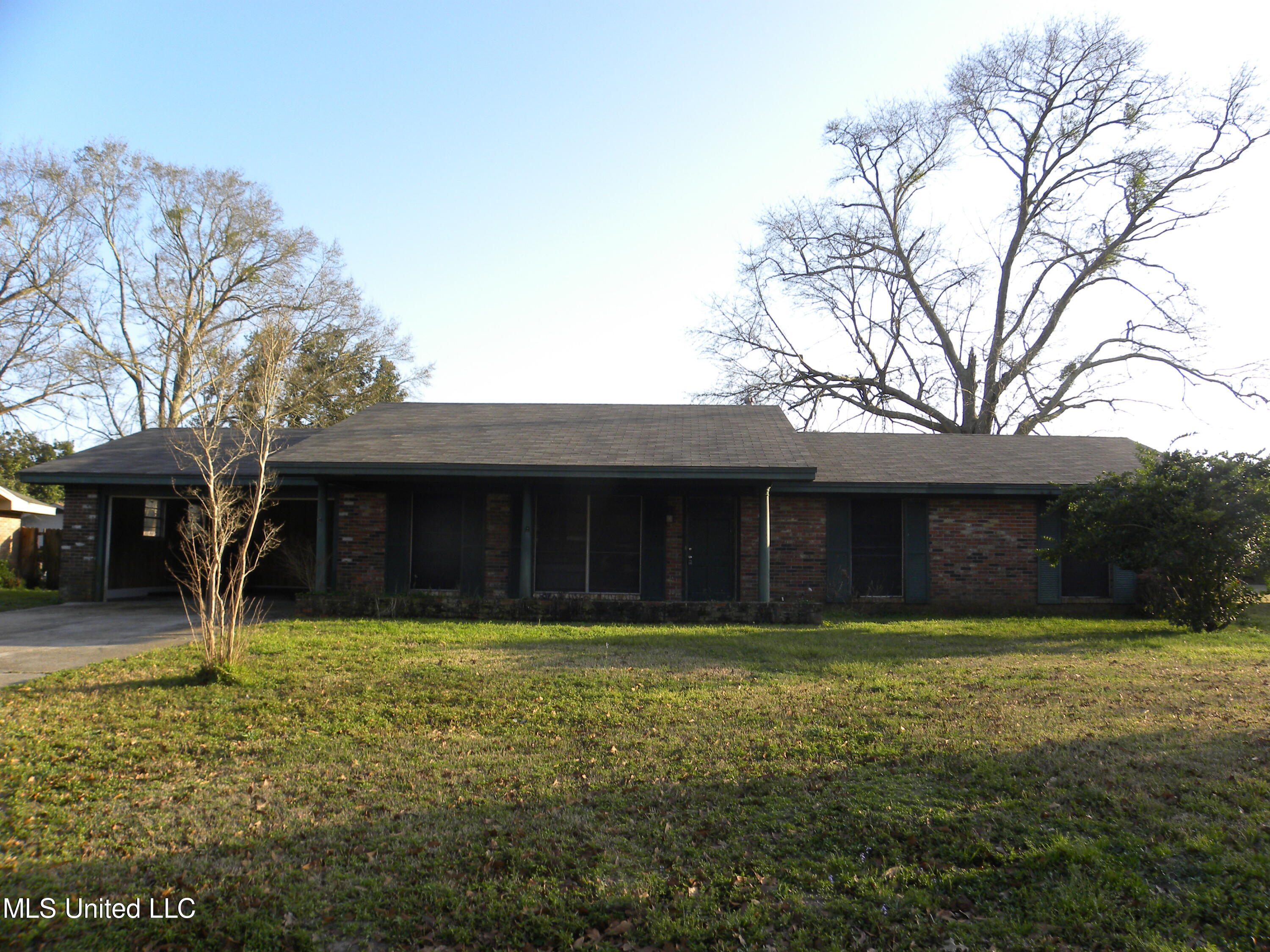 2507 Parkway Road Biloxi, MS 39531 - Photo 2 of 38 DSCN8232