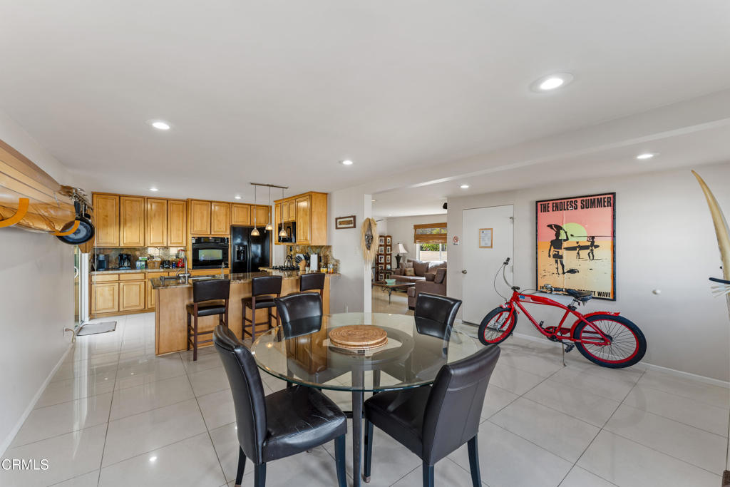 132 Ojai Avenue Oxnard, CA 93035 - Photo 6 of 25 a view of a dining room with furniture