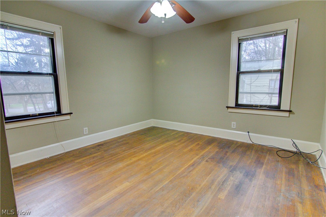 4001 Elmwood Road Cleveland, OH 44121 - Photo 15 of 20