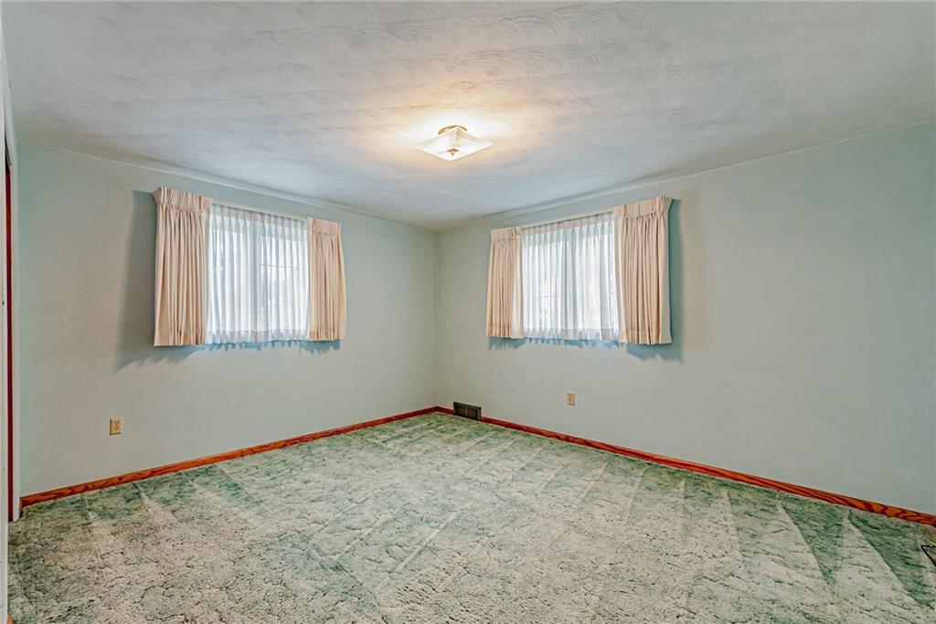 13240 Ridge Road North Huntingdon, PA 15642 - Photo 13 of 24 Gallery Image 13