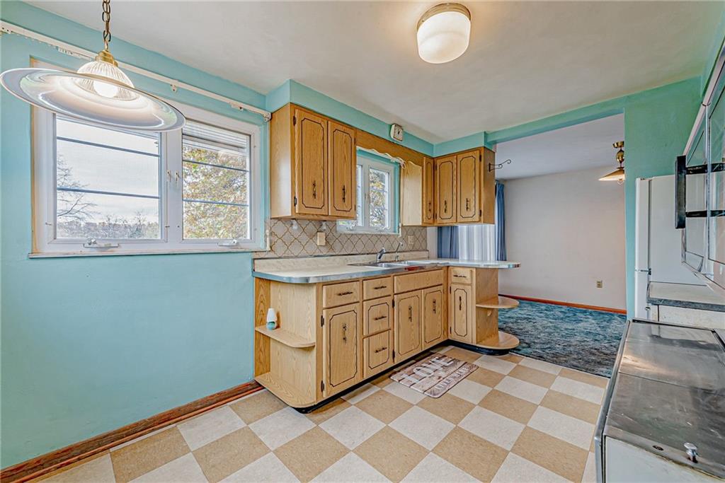 13240 Ridge Road North Huntingdon, PA 15642 - Photo 9 of 24 Gallery Image 9