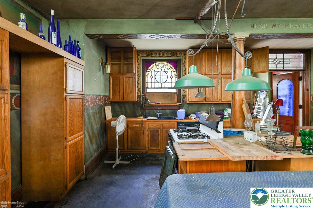 1521 East 6th Street Bethlehem, PA 18015 - Photo 26 of 54