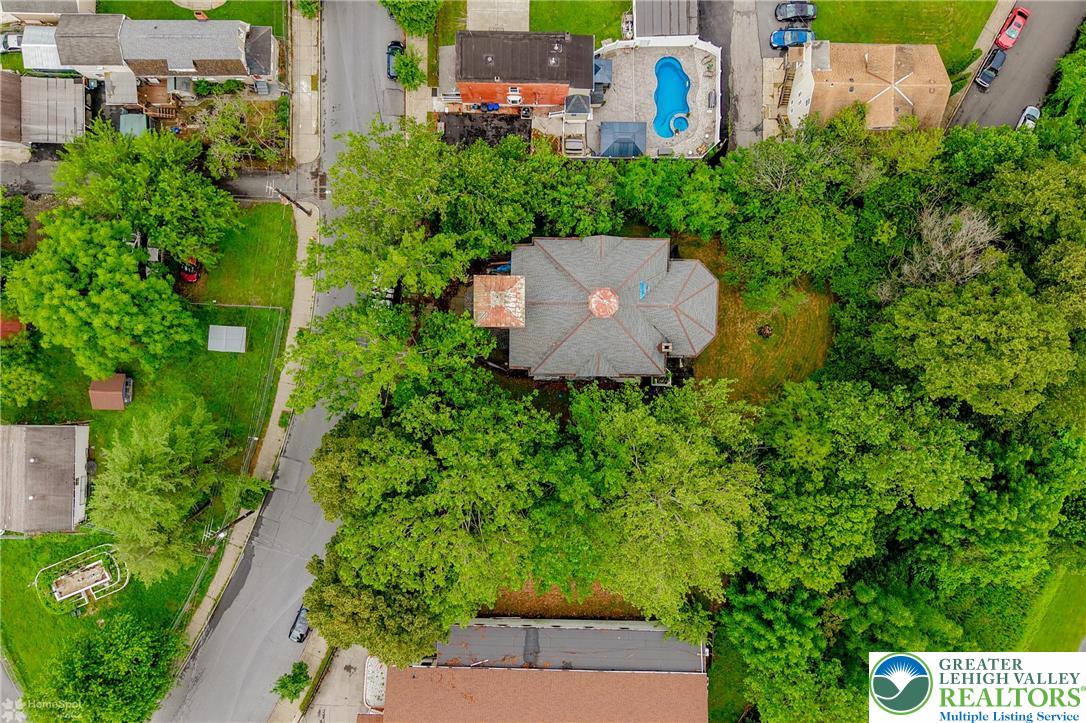 1521 East 6th Street Bethlehem, PA 18015 - Photo 3 of 54