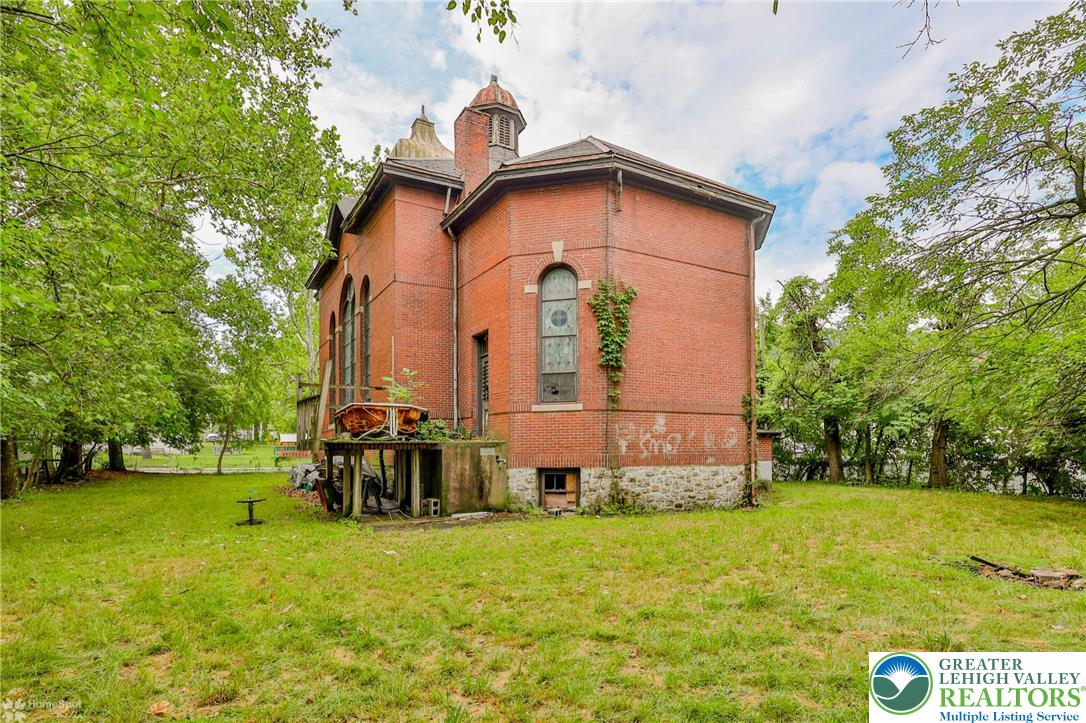 1521 East 6th Street Bethlehem, PA 18015 - Photo 48 of 54