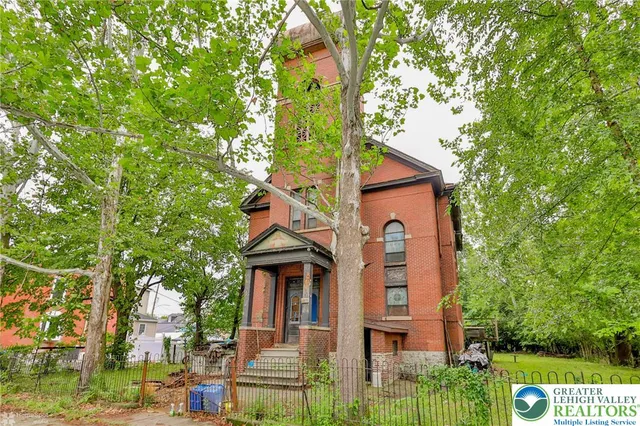 $350,000 | 1521 East 6th Street, Bethlehem, PA 18015