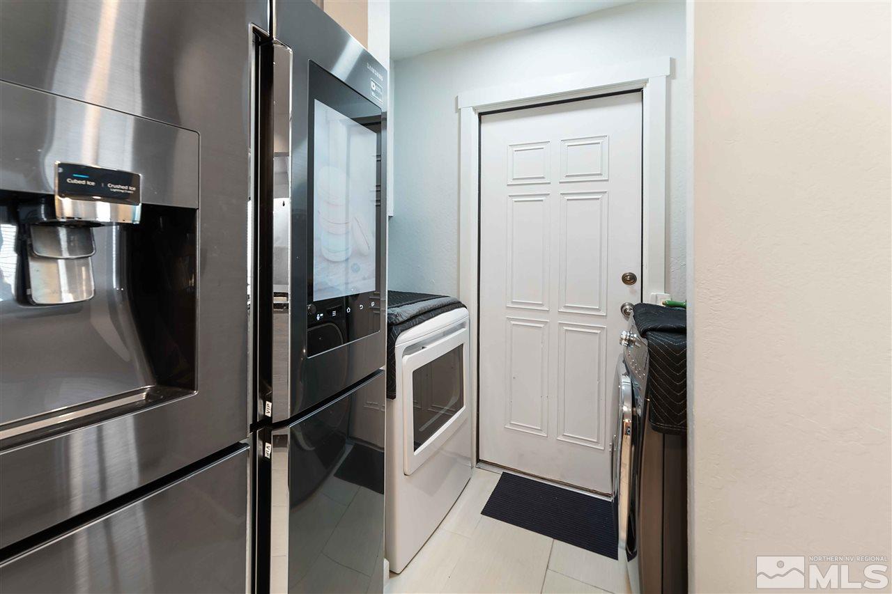 305 Lorraine Court Reno, NV 89509 - Photo 8 of 33 Photo 8