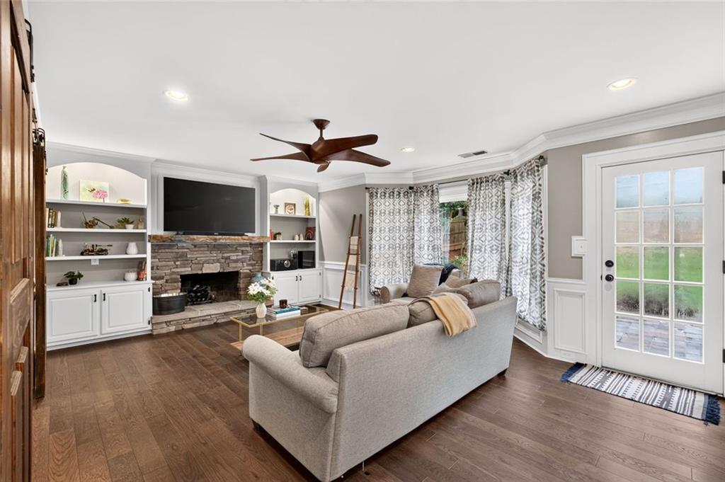 4043 Penhurst Drive Marietta, GA 30062 - Photo 14 of 65