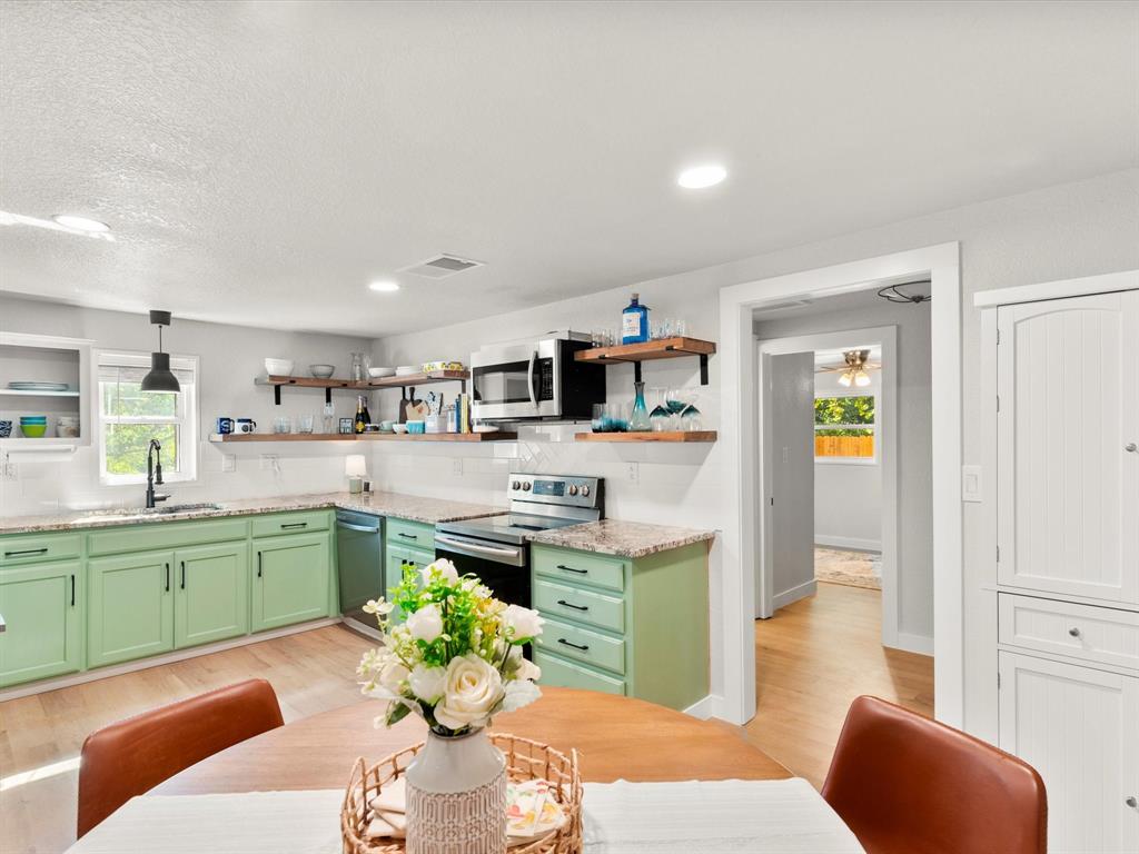 901 South Lane Street Decatur, TX 76234 - Photo 16 of 23