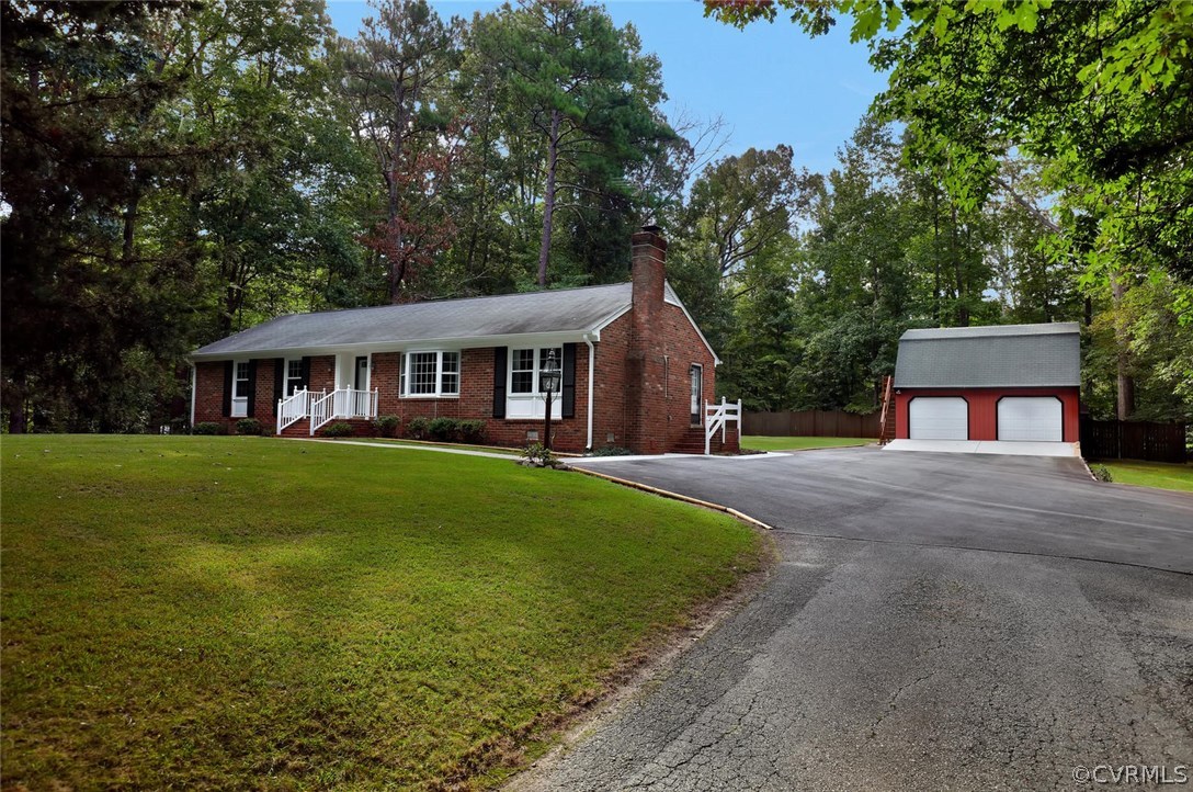 909 Manakin Road Midlothian, VA 23113 - Photo 2 of 34 Gallery Image 2