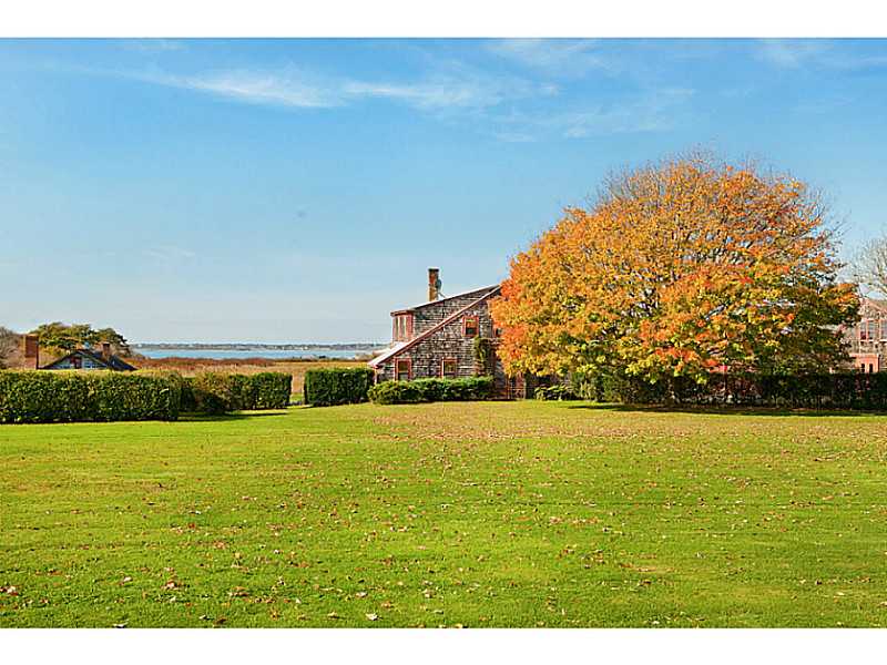 551 West Main Road Little Compton, RI 02837 - Photo 4 of 14 Facade/Exterior Front. Guest House