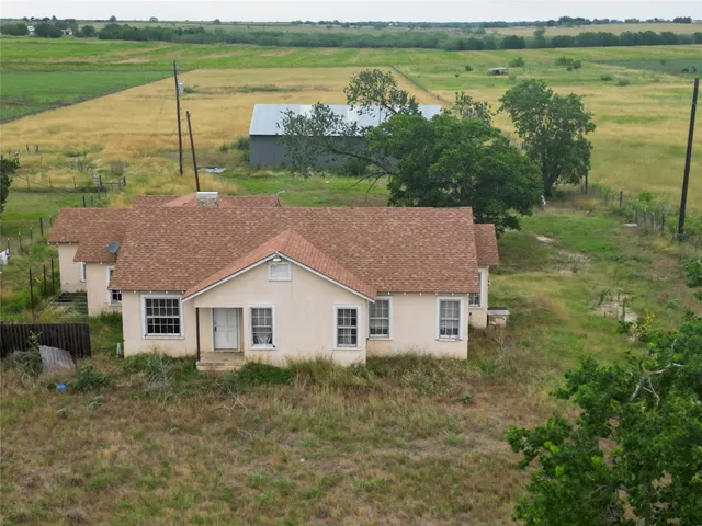 $445,000 | 8420 West W Highway, Cost, TX 78614