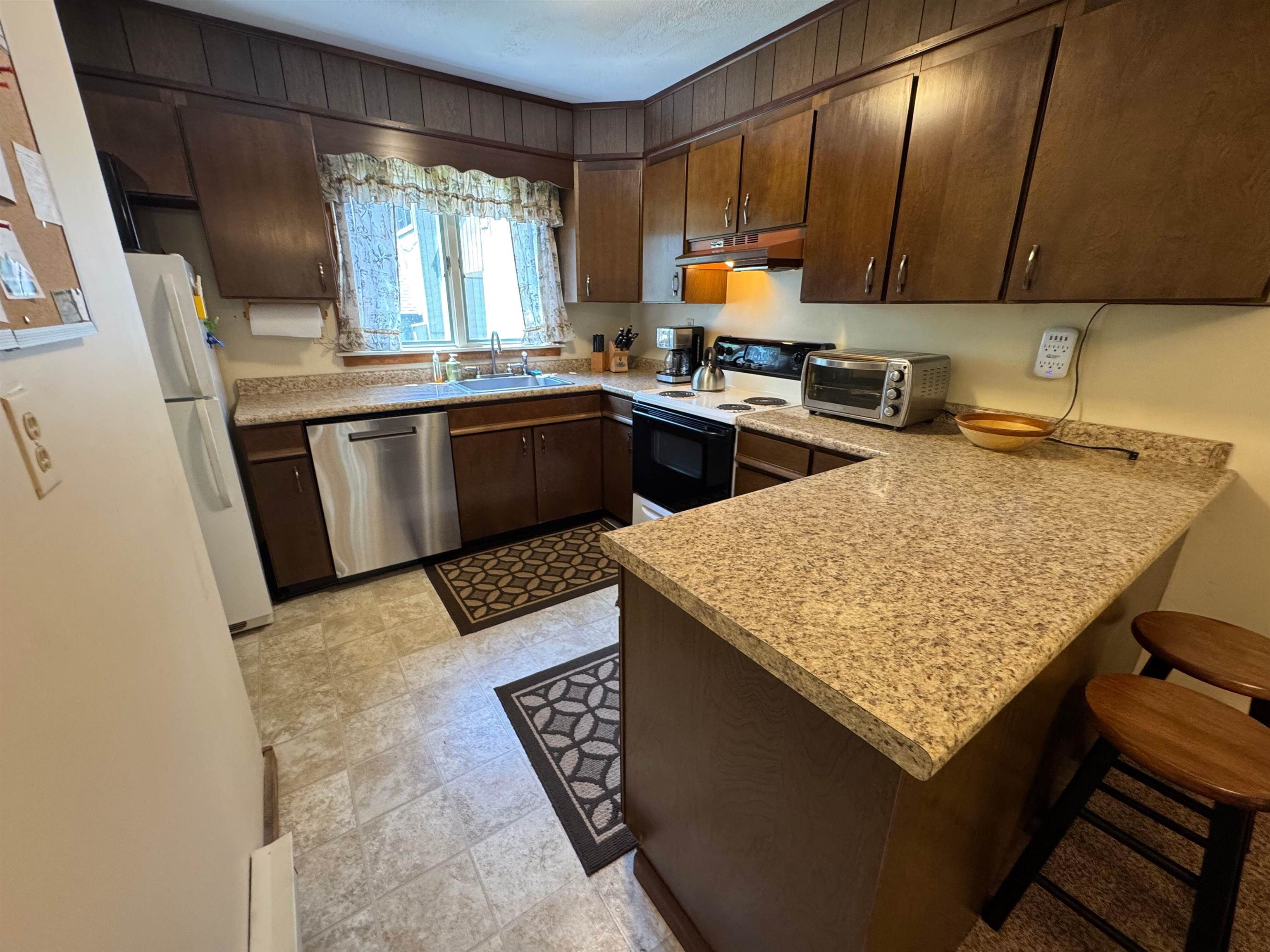 394 Haystack Road, Unit 2 Wilmington, VT 05363 - Photo 14 of 34