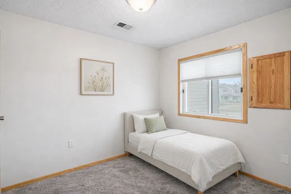 $294,000 | 15865 Griffon Path, Apple Valley, MN 55124