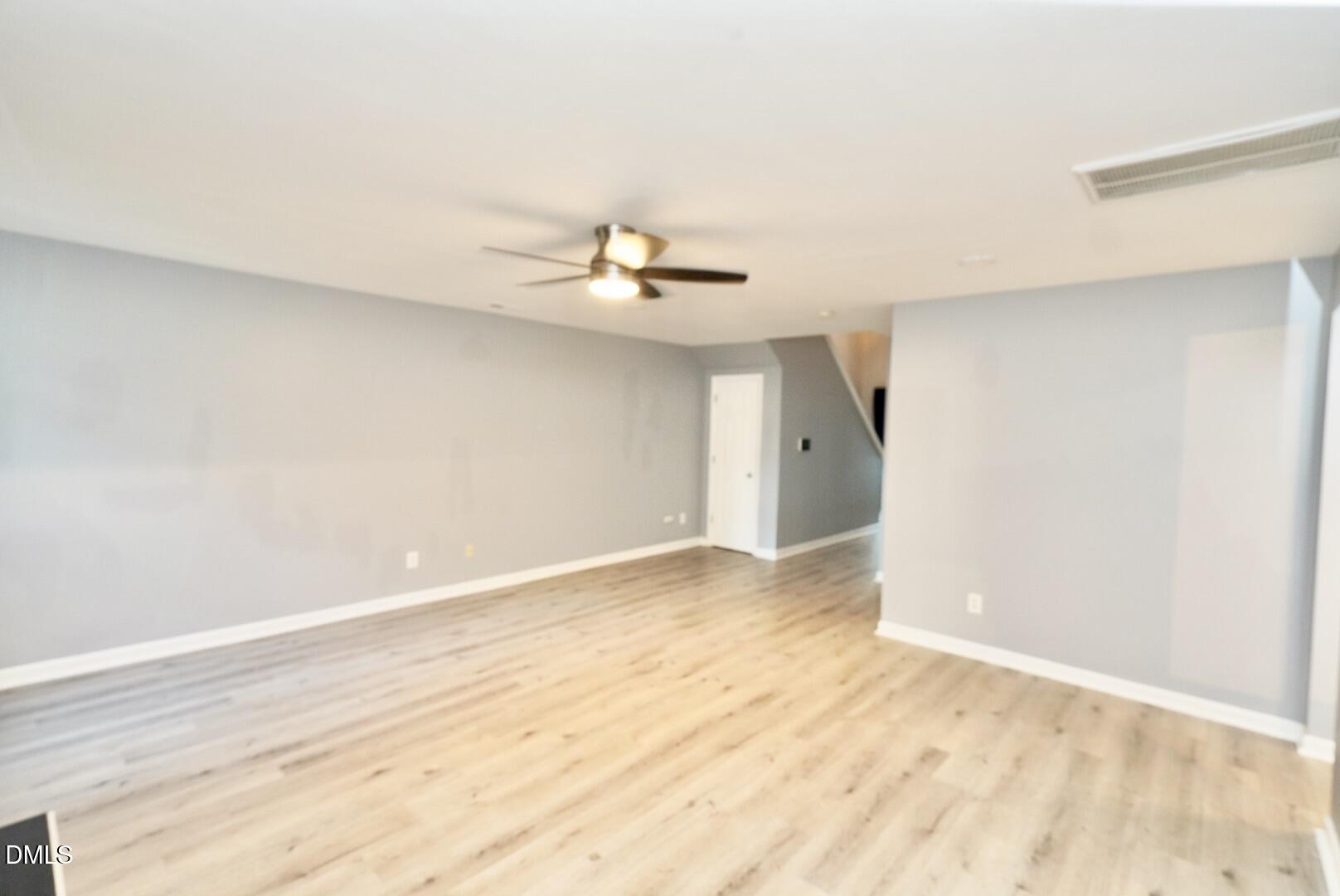 15 Red Sunset Lane Durham, NC 27703 - Photo 4 of 29 DSC05995