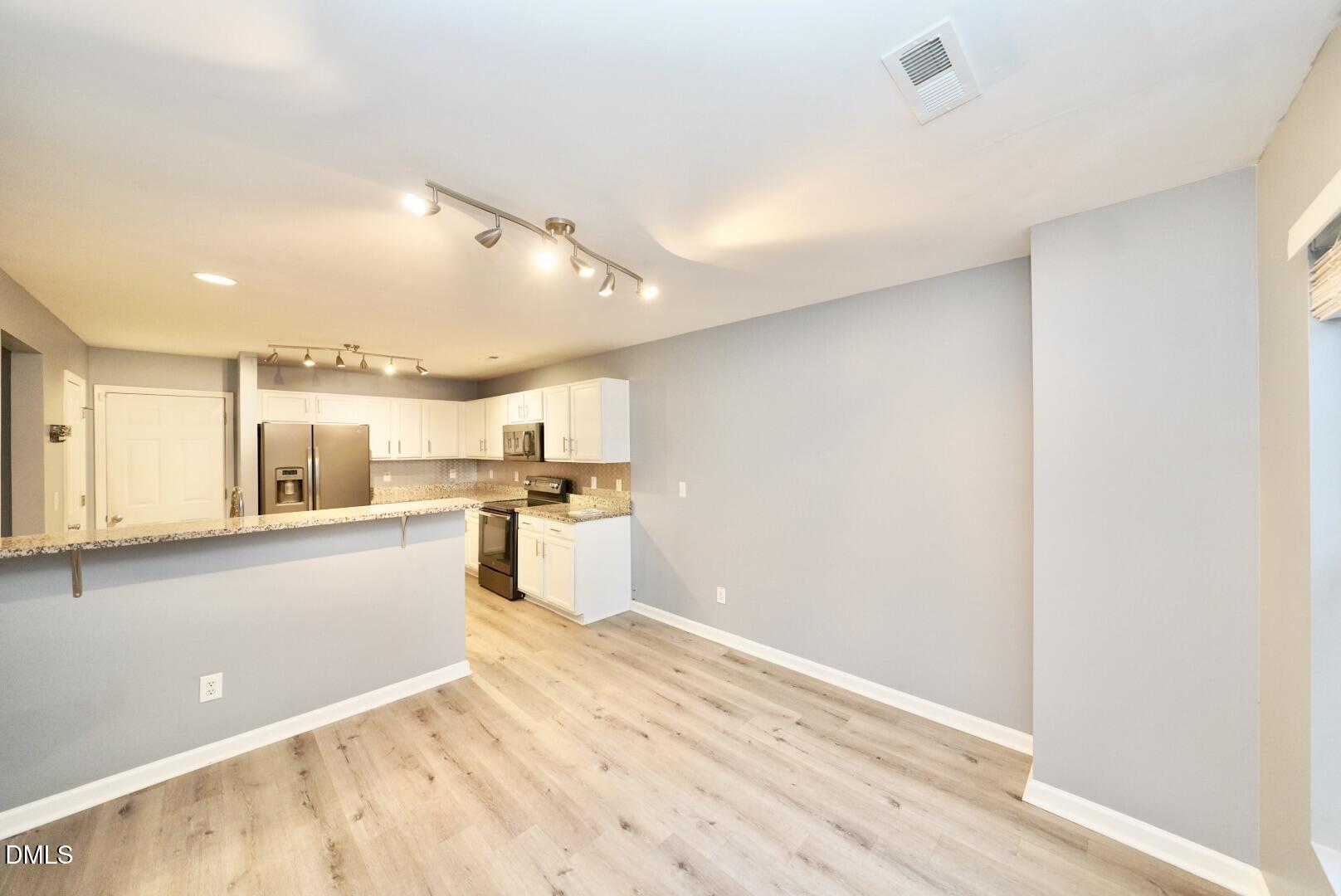 15 Red Sunset Lane Durham, NC 27703 - Photo 6 of 29 DSC05999