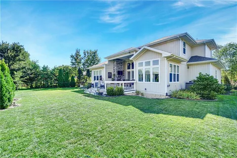 $995,000 | 11510 West 157th Terrace, Overland Park, KS 66221