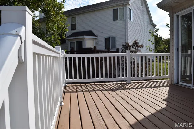 $3,500 | 354 Birchwood Crossing Lane, Maryland Heights, MO 63043