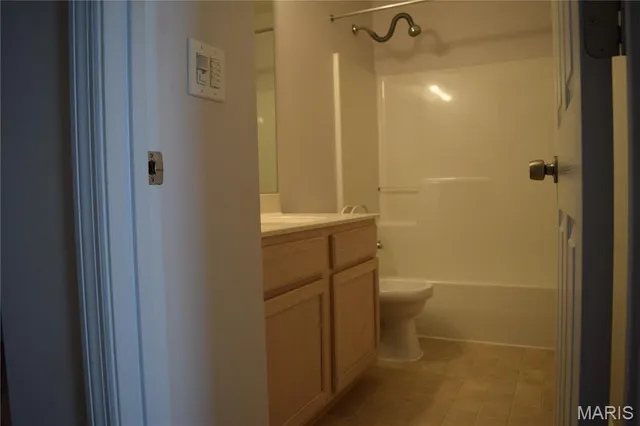 $3,500 | 354 Birchwood Crossing Lane, Maryland Heights, MO 63043