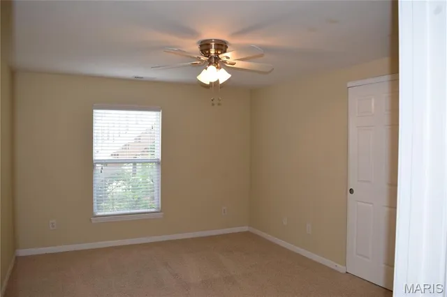 $3,500 | 354 Birchwood Crossing Lane, Maryland Heights, MO 63043