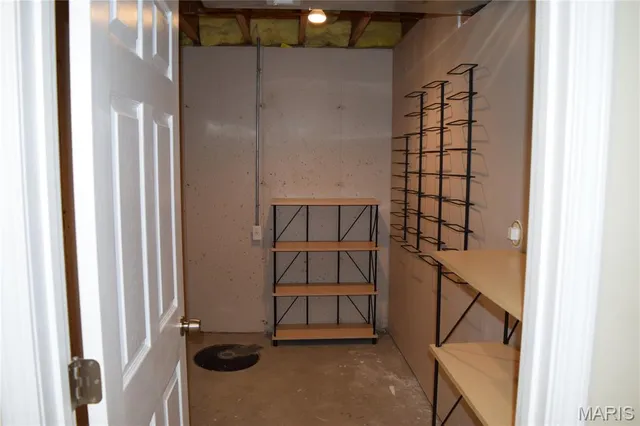 $3,500 | 354 Birchwood Crossing Lane, Maryland Heights, MO 63043