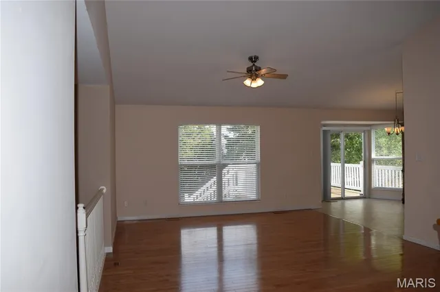 $3,500 | 354 Birchwood Crossing Lane, Maryland Heights, MO 63043