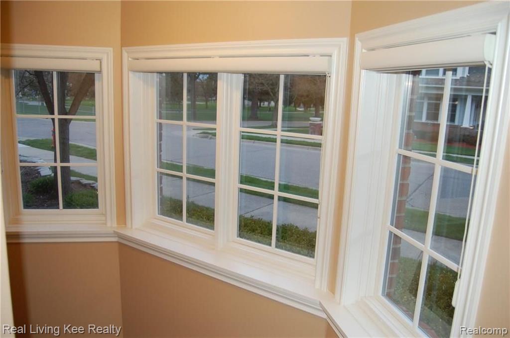 305 Taylor Avenue Rochester, MI 48307 - Photo 34 of 54