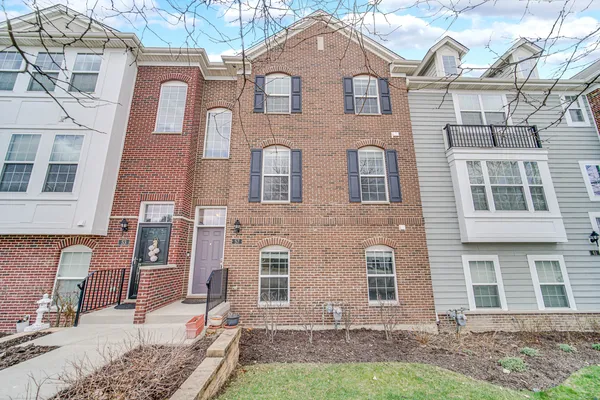 $3,100 | 57 Margaret Drive, Schaumburg, IL 60194