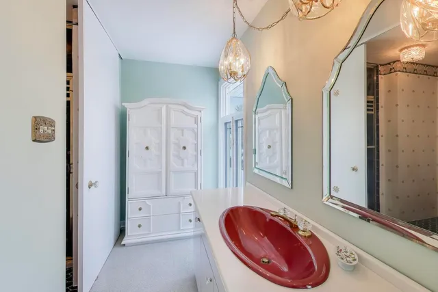 $317,000 | 15441 Betty Ann Lane, Oak Forest, IL 60452