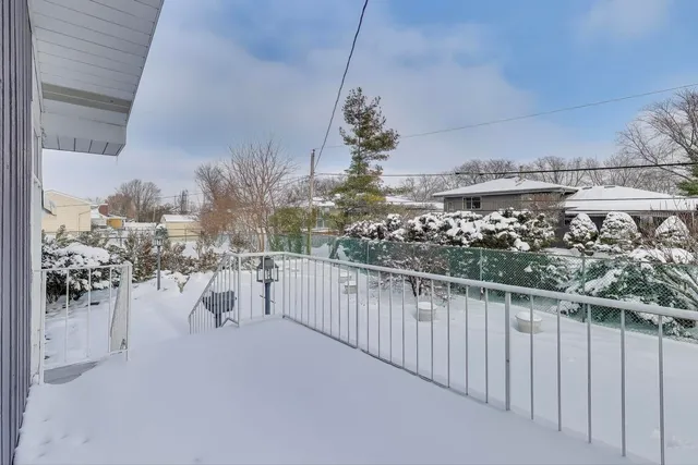 $317,000 | 15441 Betty Ann Lane, Oak Forest, IL 60452