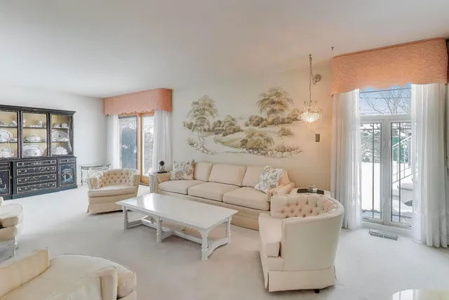 $317,000 | 15441 Betty Ann Lane, Oak Forest, IL 60452