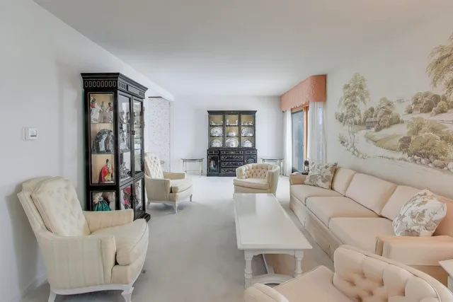 $317,000 | 15441 Betty Ann Lane, Oak Forest, IL 60452