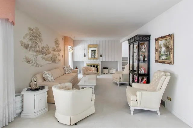 $317,000 | 15441 Betty Ann Lane, Oak Forest, IL 60452