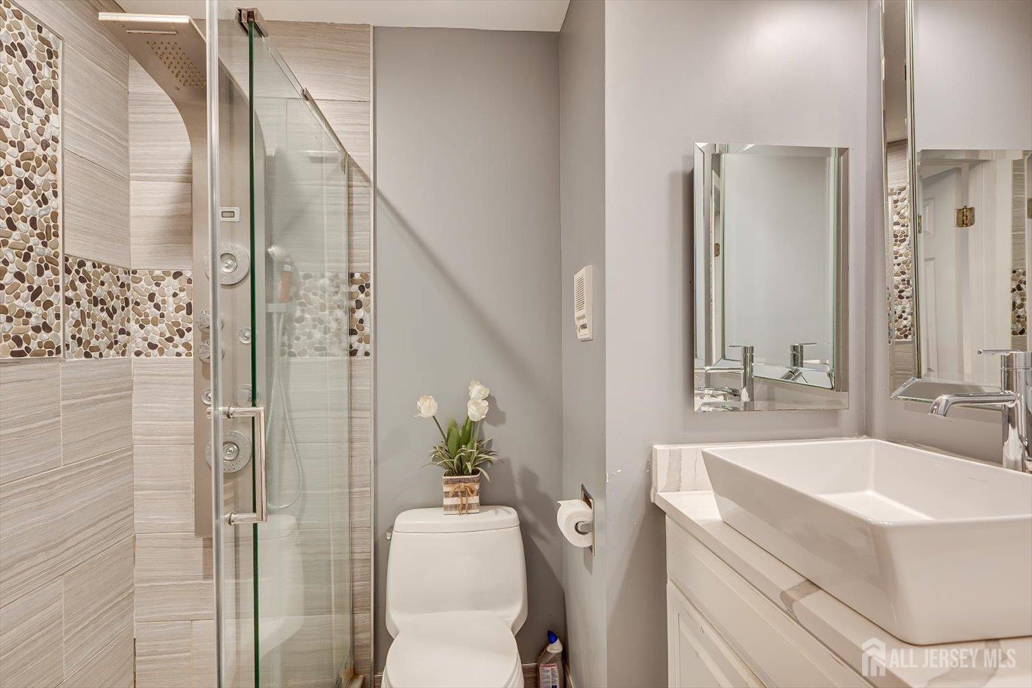 162 Coppertree Court Edison, NJ 08820 - Photo 17 of 35