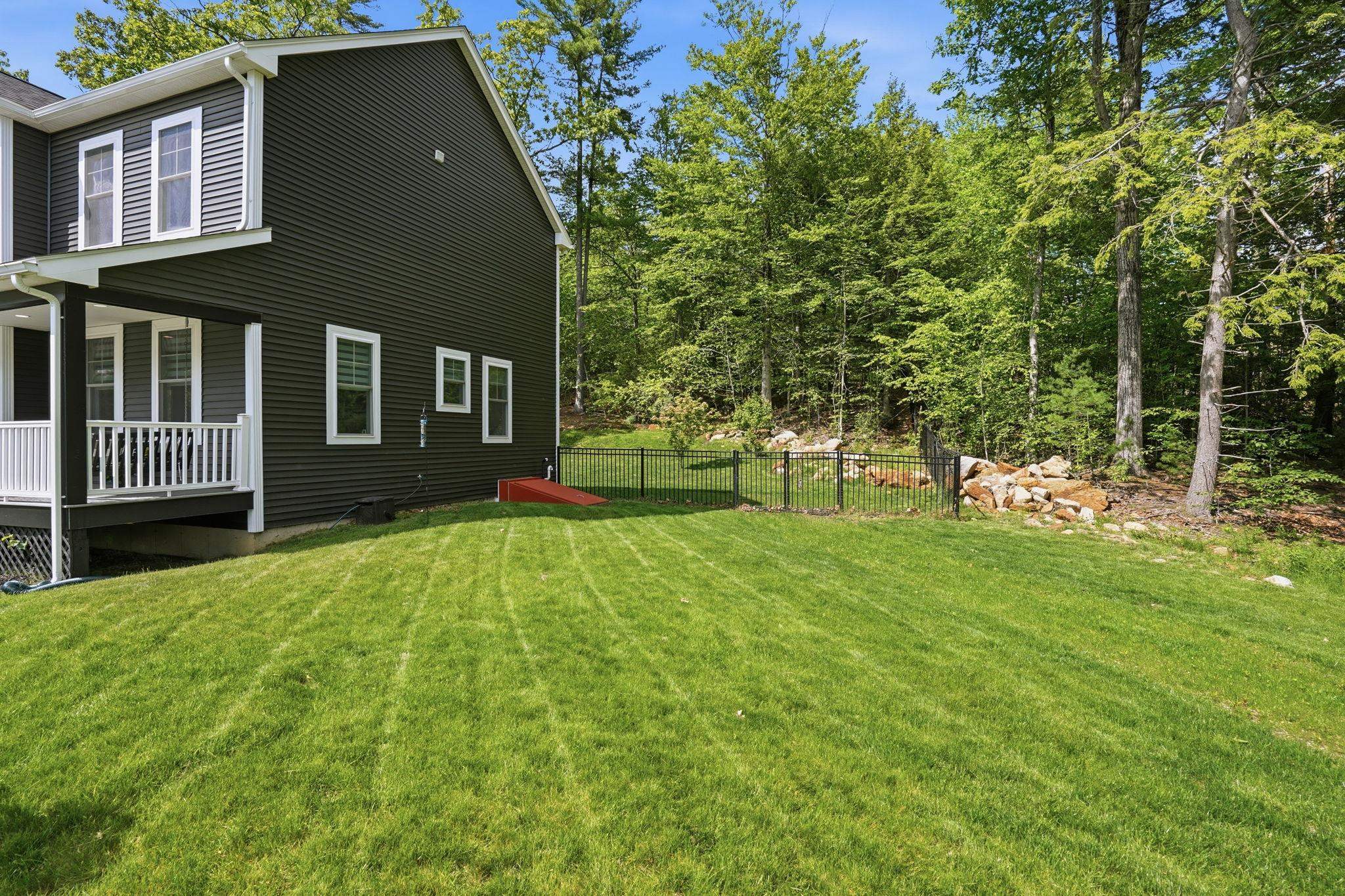 47 Indian Rock Road Bedford, NH 03110 - Photo 38 of 43