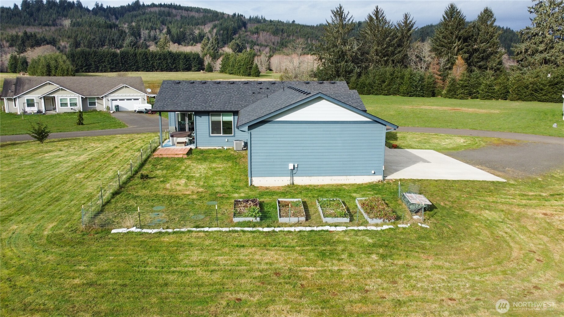 30 Nature Loop Cathlamet, WA 98612 - Photo 33 of 36