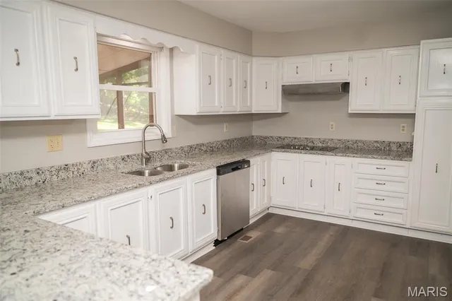 $292,500 | 1688 Notre Dame Drive, Bonne Terre, MO 63628