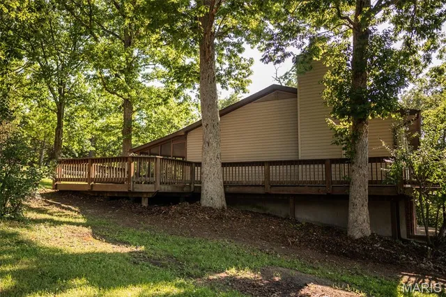 $292,500 | 1688 Notre Dame Drive, Bonne Terre, MO 63628