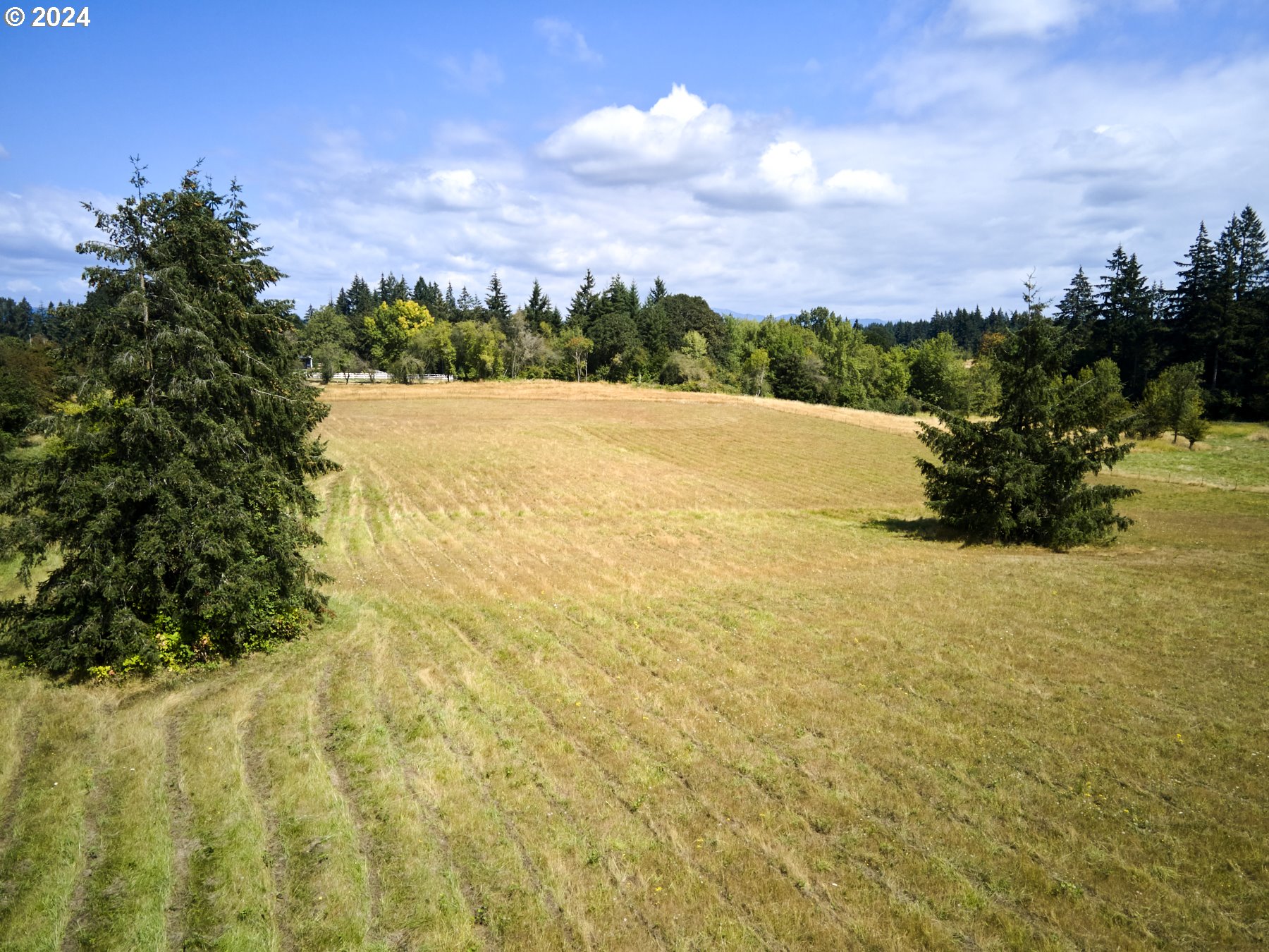 29902 Northwest 51st Avenue Ridgefield, WA 98642 - Photo 41 of 46 a view of lake view and mountain view