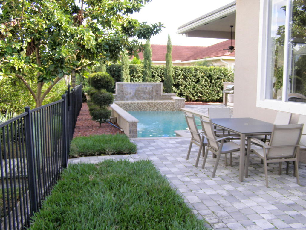 335 Southwest Lost River Road Stuart, FL 34997 - Photo 27 of 34 Privacy galore