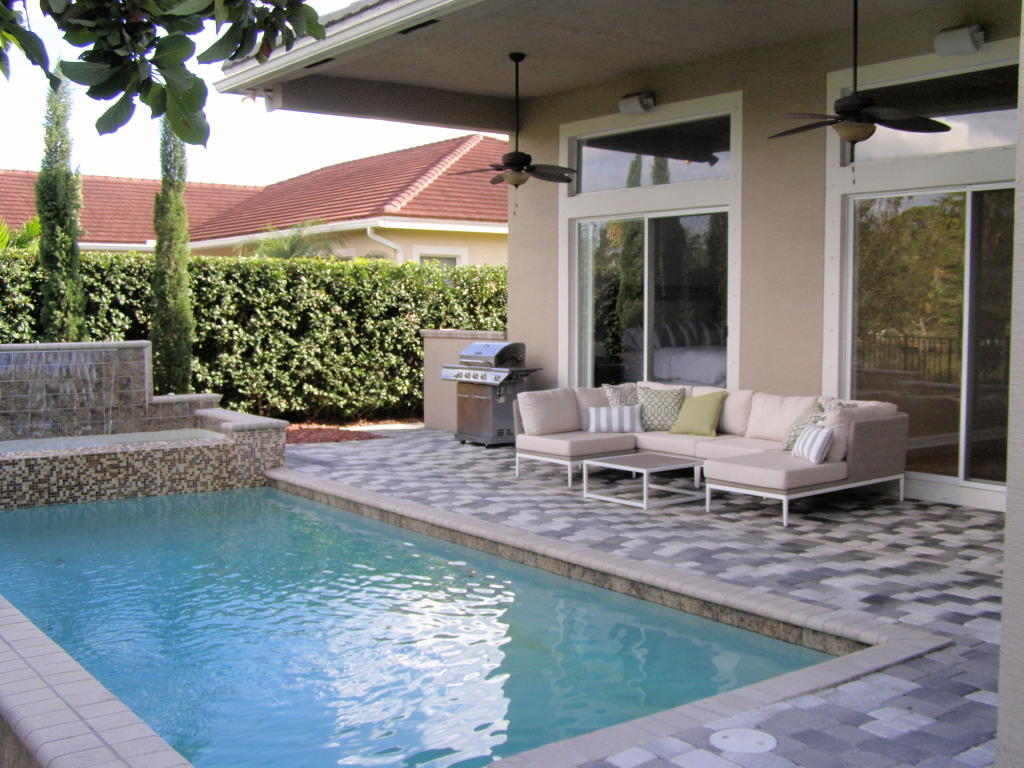 335 Southwest Lost River Road Stuart, FL 34997 - Photo 3 of 34 wow Pool