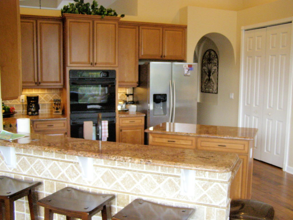 335 Southwest Lost River Road Stuart, FL 34997 - Photo 8 of 34 Gourmet Kitchen